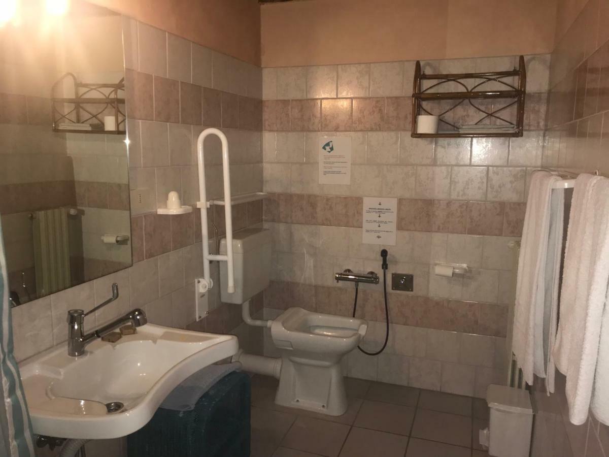 カパンノリ Agriturismo Alle Camelieヴィラ エクステリア 写真